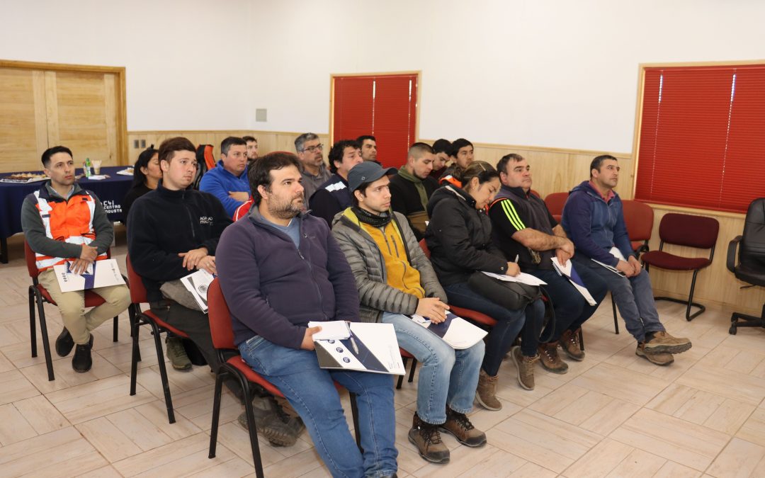 Inicia Curso de Cepillado para pymes madereras en los Ángeles